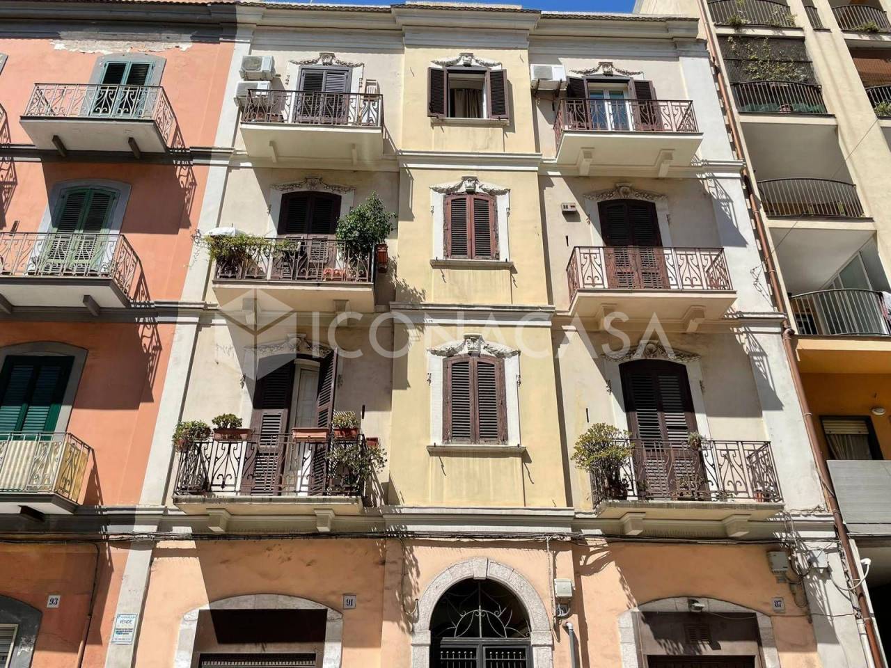 2-salle Hôtel à Bari, Italy No. 33470