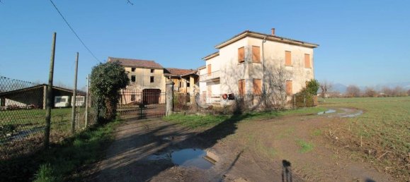 5 bedrooms House in Dueville, Italy No. 272485 16