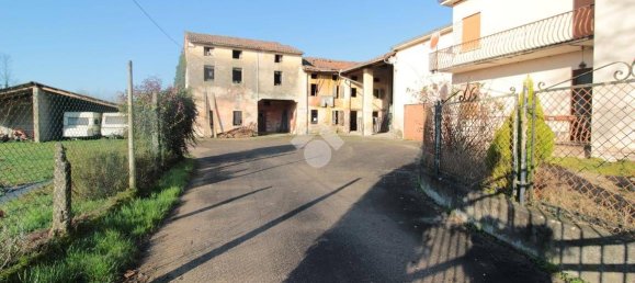 5 bedrooms House in Dueville, Italy No. 272485 8