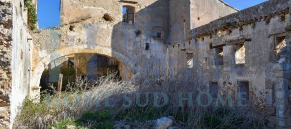 28 rooms House in Syracuse, Italy No. 248117 26