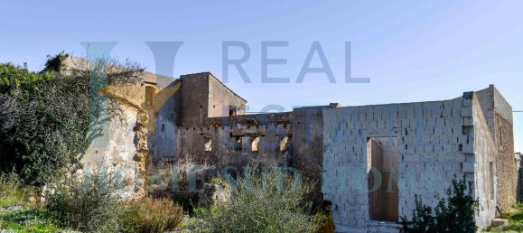 28 rooms House in Syracuse, Italy No. 248117 32