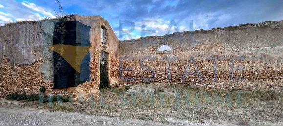 28 rooms House in Syracuse, Italy No. 248117 40