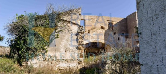 28 rooms House in Syracuse, Italy No. 248117 2