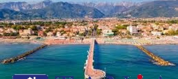 2 bedrooms House in Carrara, Italy No. 48176 6