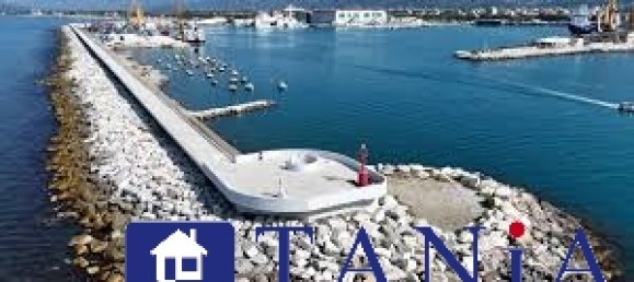 2 bedrooms House in Carrara, Italy No. 48176 21