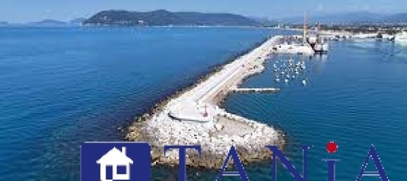 2 bedrooms House in Carrara, Italy No. 48176 20