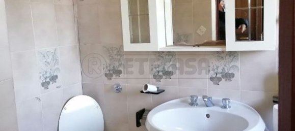 Apartamento de 5 habitaciónes en Cervaro, Italy No. 47787 10