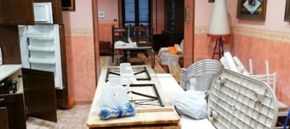 Apartamento de 5 habitaciónes en Cervaro, Italy No. 47787 17