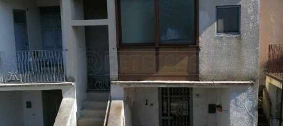 Apartamento de 5 habitaciónes en Cervaro, Italy No. 47787 13