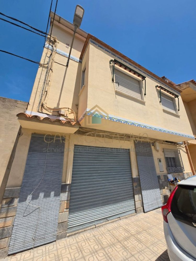 Moradia em banda T5 em Canals, Spain N.º 175126