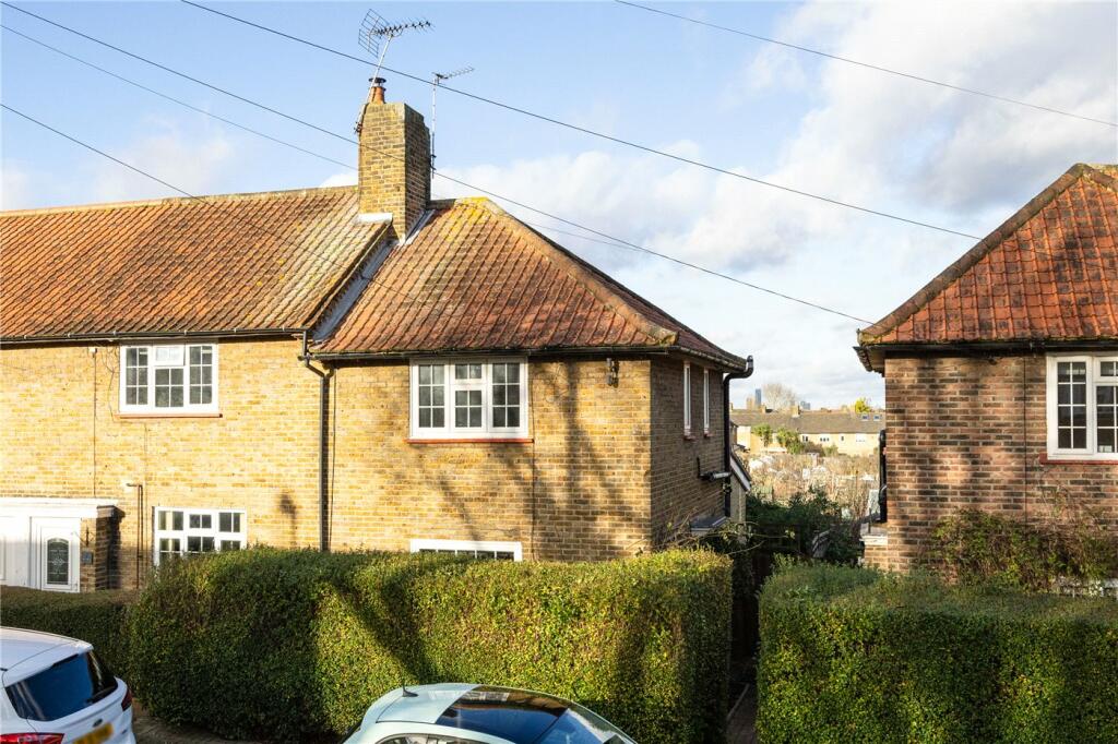 2 bedrooms Commercial property in London, United Kingdom No. 3768