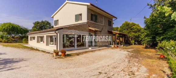 5-Zimmer Villa in Morrovalle, Italy, Nr. 105343 25