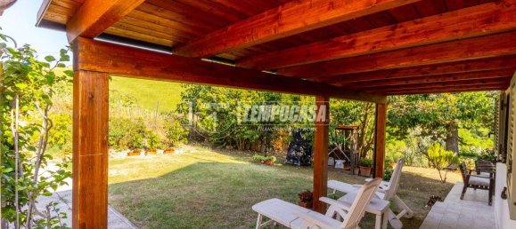 5-Zimmer Villa in Morrovalle, Italy, Nr. 105343 11