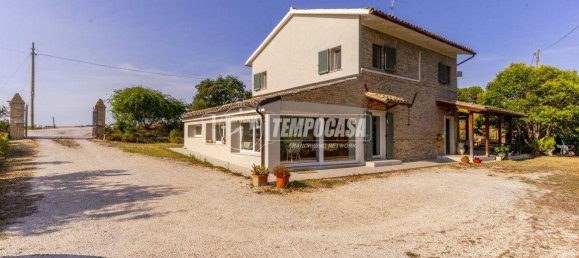5-Zimmer Villa in Morrovalle, Italy, Nr. 105343 3