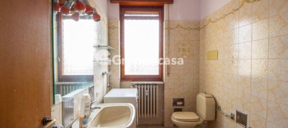 3-salle Appartement à Cuggiono, Italy No. 22893 16