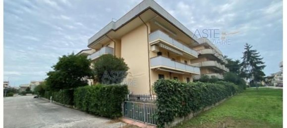 4 rooms Apartment in Alba Adriatica, Italy No. 236766 10