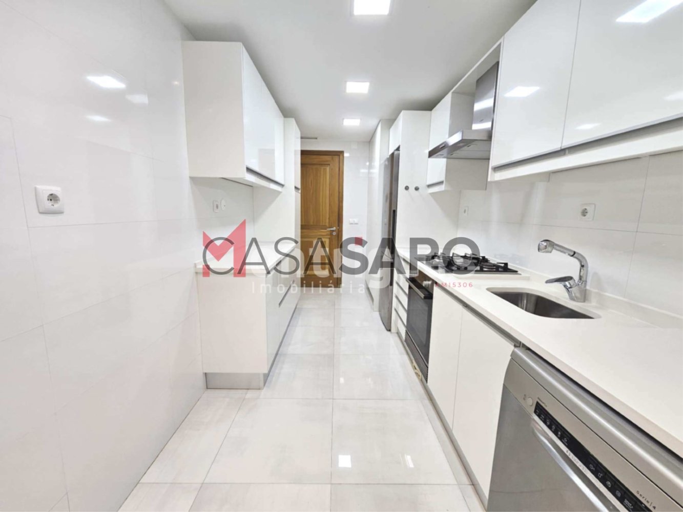 3 Schlafzimmer Wohnung in Lisbon, Portugal, Nr. 321540