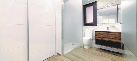 Penthouse T2 em Los Arenales Del Sol, Spain N.º 9592 4