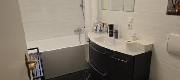 Квартира с 3 спальнями в Вандсбек, Германия № 334606 3