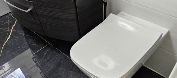 Квартира с 3 спальнями в Вандсбек, Германия № 334606 15