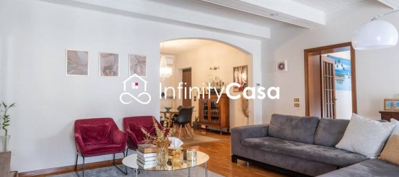 Квартира с 4 спальнями в Виллафранка ди Верона, Италия № 380240 5