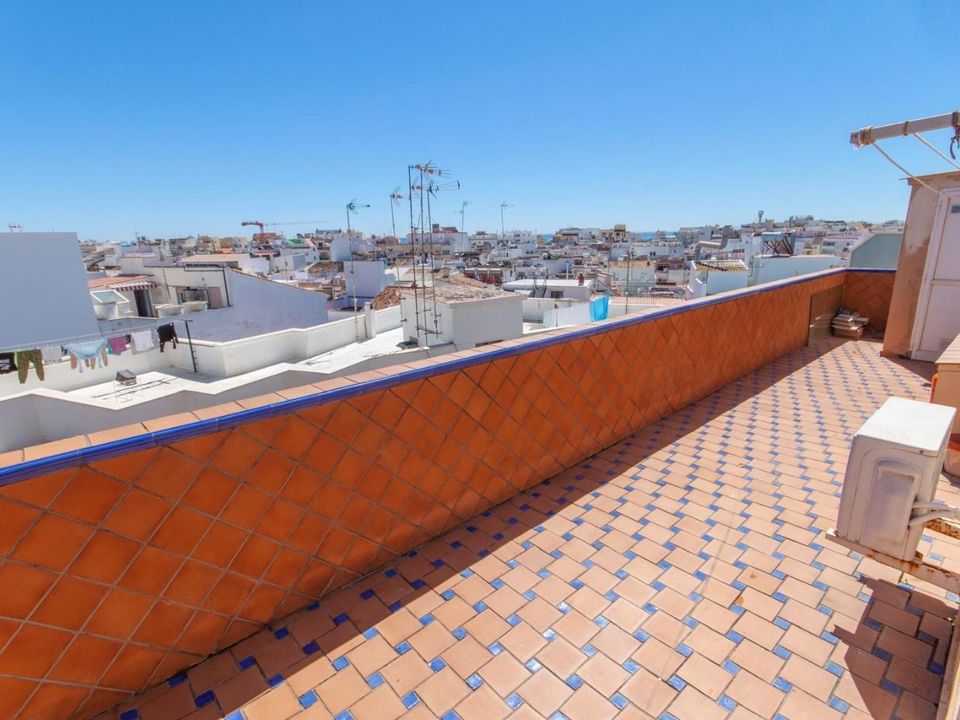 3 bedrooms Penthouse in Estepona, Spain No. 147545