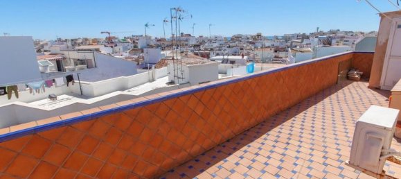 3 bedrooms Penthouse in Estepona, Spain No. 147545 33