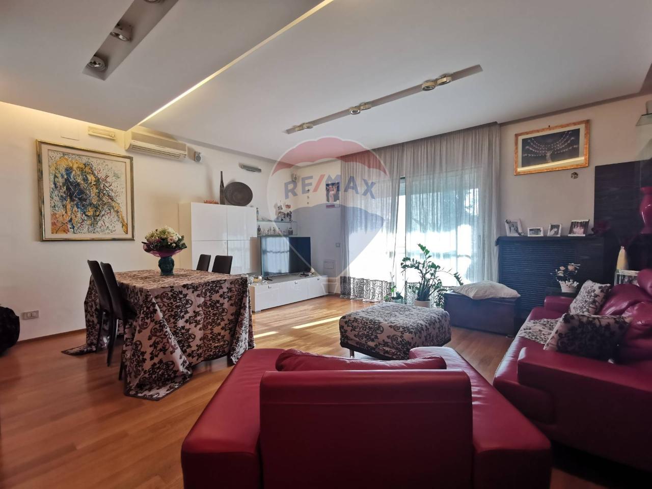 4غرفة شقة في Bitritto, Italy رقم 16454