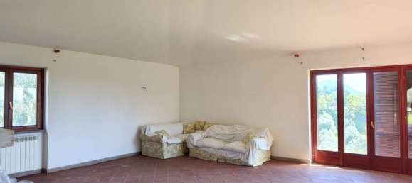 3 bedrooms Villa in Fara in Sabina, Italy No. 74087 3