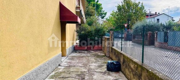 3 rooms Commercial property in Mordano, Italy No. 229629 6