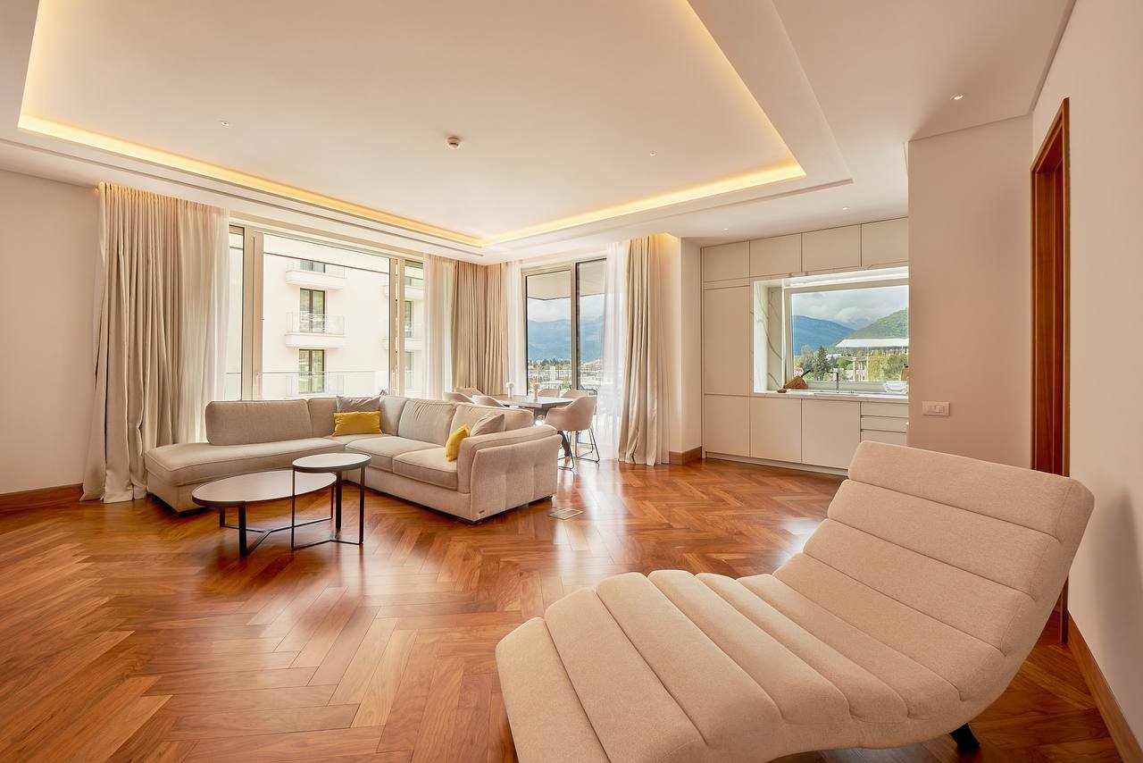 2 bedrooms Apartment in Tivat, Montenegro No. 1938