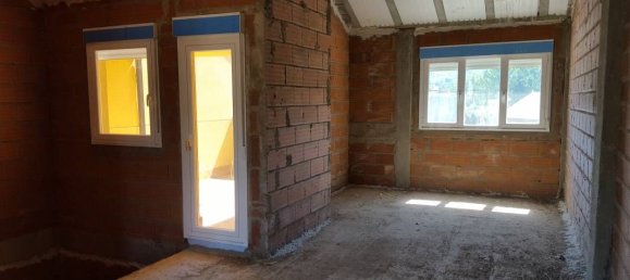 Adosado de 4 dormitorios en Torre del Bierzo, Spain No. 38542 3