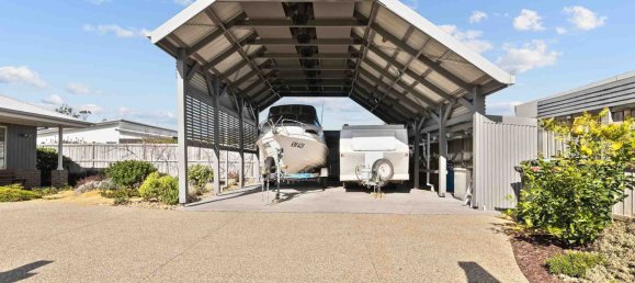 4 bedrooms House in Corinella, Australia No. 485 25