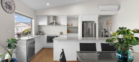 4 bedrooms House in Corinella, Australia No. 485 3