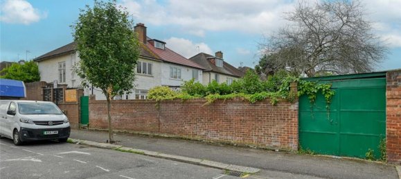 4 bedrooms Commercial property in London, United Kingdom No. 3837 12