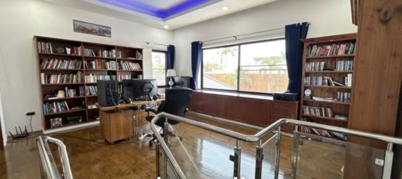 4 bedrooms Villa in Pattaya, Thailand No. 19428 10