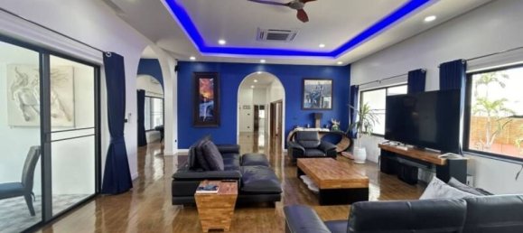 4 Schlafzimmer Villa in Pattaya, Thailand, Nr. 19428 7