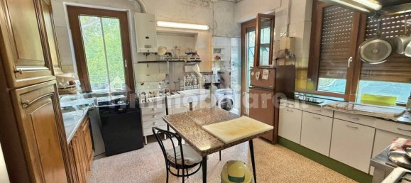 Villa de 5 dormitorios en Mongrando, Italy No. 311182 37