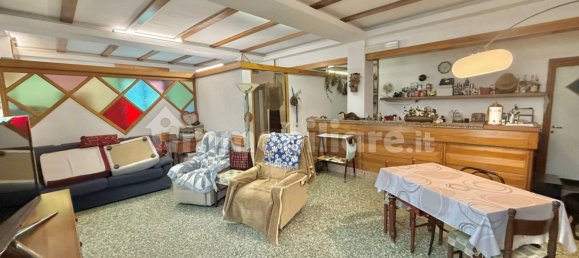 Villa de 5 dormitorios en Mongrando, Italy No. 311182 28