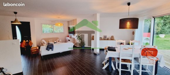 3 bedrooms House in Eure-et-Loir, France No. 159809 2