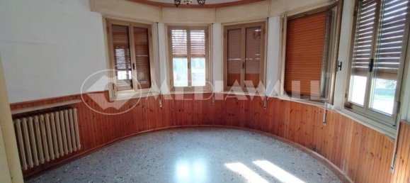 5 rooms Apartment in Pordenone, Italy No. 98864 4