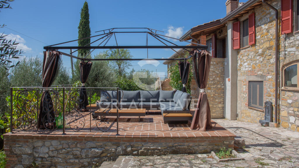 3 bedrooms Castles in Corciano, Italy No. 329328