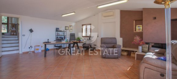 3 bedrooms Castles in Corciano, Italy No. 329328 34