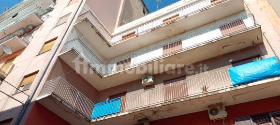 2 chambres Appartement à Catania, Italy No. 320236 2