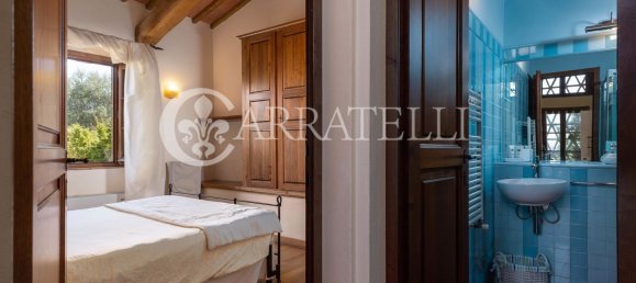 21 room House in San Gimignano, Italy No. 191759 29