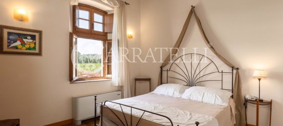 21 room House in San Gimignano, Italy No. 191759 23