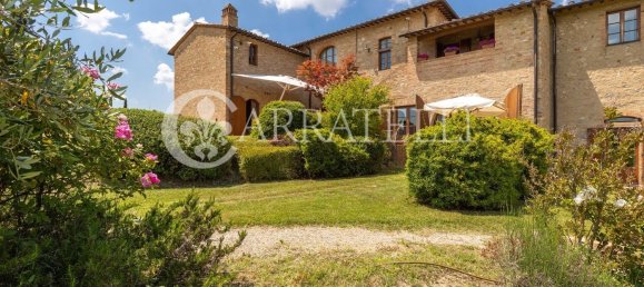 21 room House in San Gimignano, Italy No. 191759 36