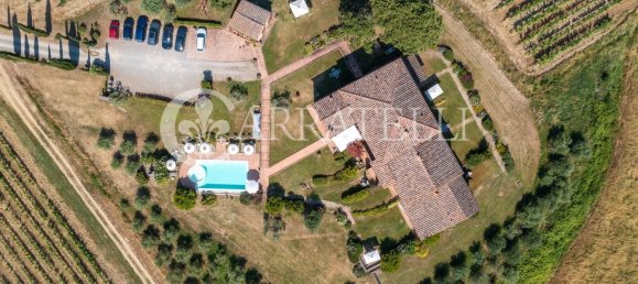 21 room House in San Gimignano, Italy No. 191759 40