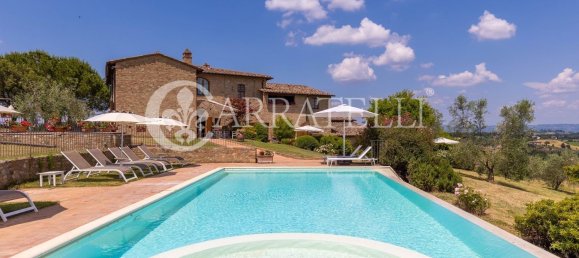 21 room House in San Gimignano, Italy No. 191759 6