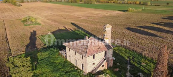 4 bedrooms House in Castiglione del Lago, Italy No. 58452 4